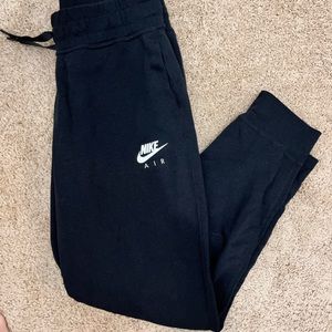 Women’s Black Nike Air Joggers🖤